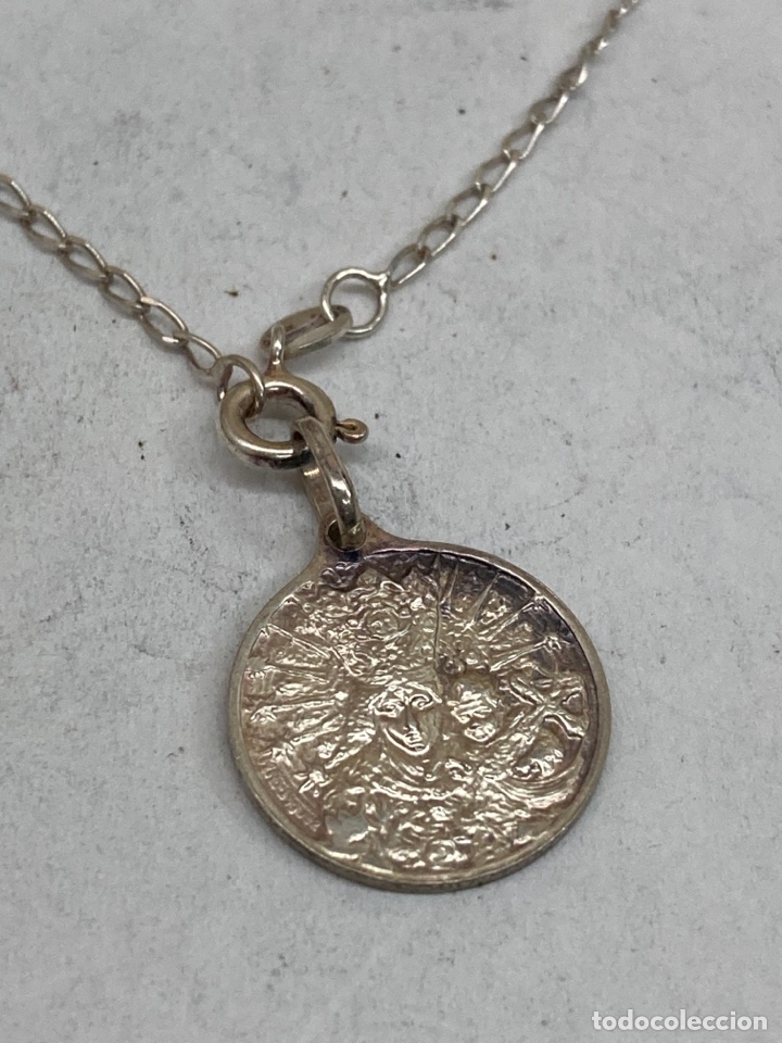 Antig&uuml;edades: Medalla de plata religiosa - Foto 1
