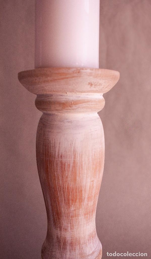 Antig&uuml;edades: Candelabros de madera. Portavelas de madera. - Foto 3