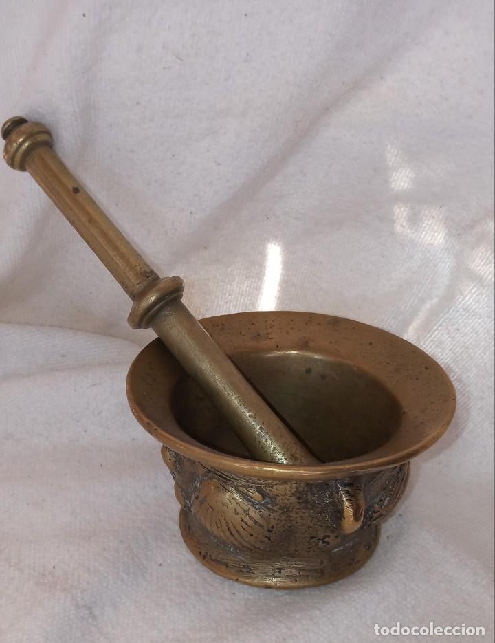 Antig&uuml;edades: Almirez antiguo de bronce S.XVIII - Foto 1
