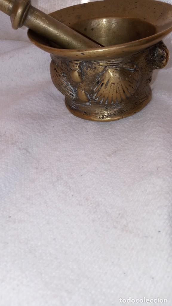 Antig&uuml;edades: Almirez antiguo de bronce S.XVIII - Foto 2