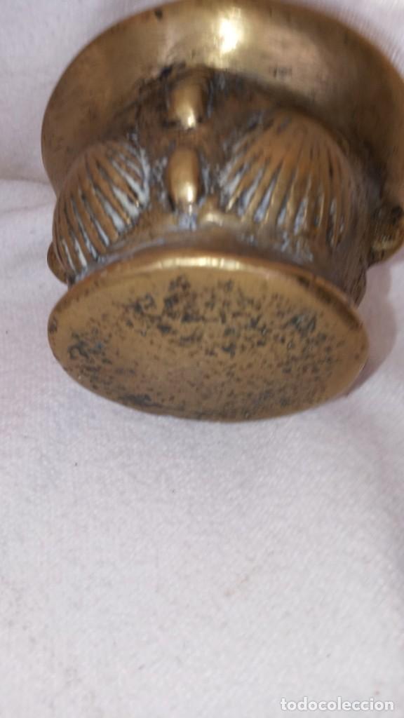 Antig&uuml;edades: Almirez antiguo de bronce S.XVIII - Foto 4