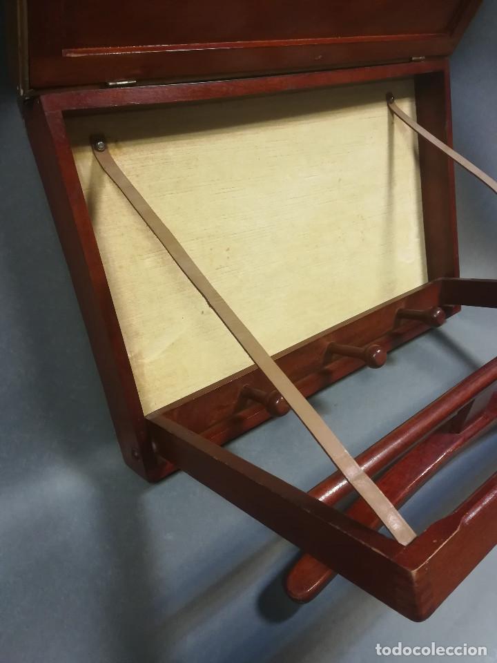 Antig&uuml;edades: PERCHERO PARED PLEGABLE EN CUADRO - Foto 4