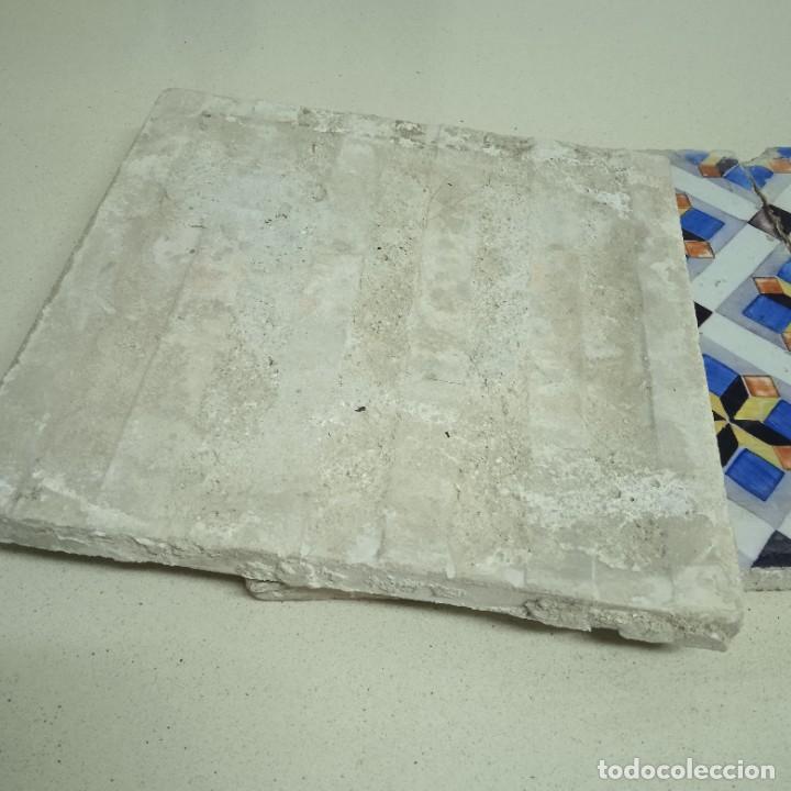 Antig&uuml;edades: Tres azulejos, medida 20x20 - Foto 5