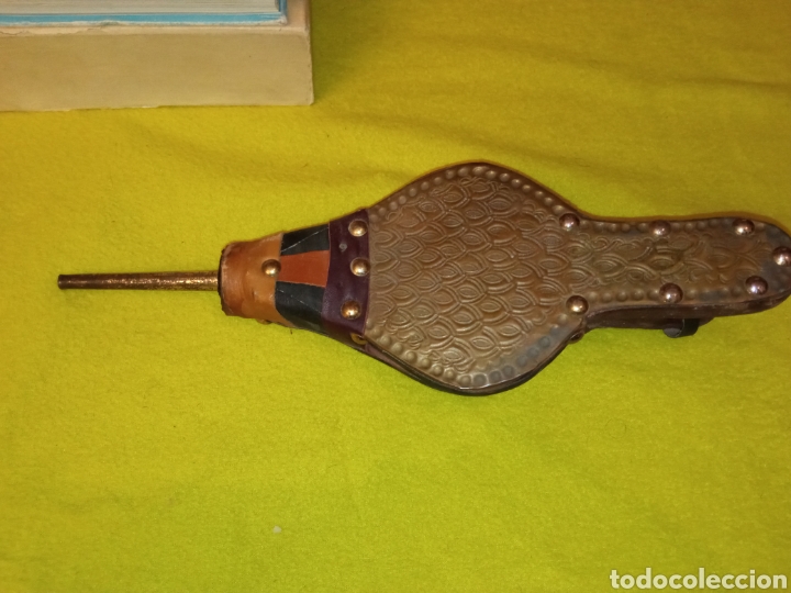 Antig&uuml;edades: Antigo fuelle de madera hecho a mano - Foto 1