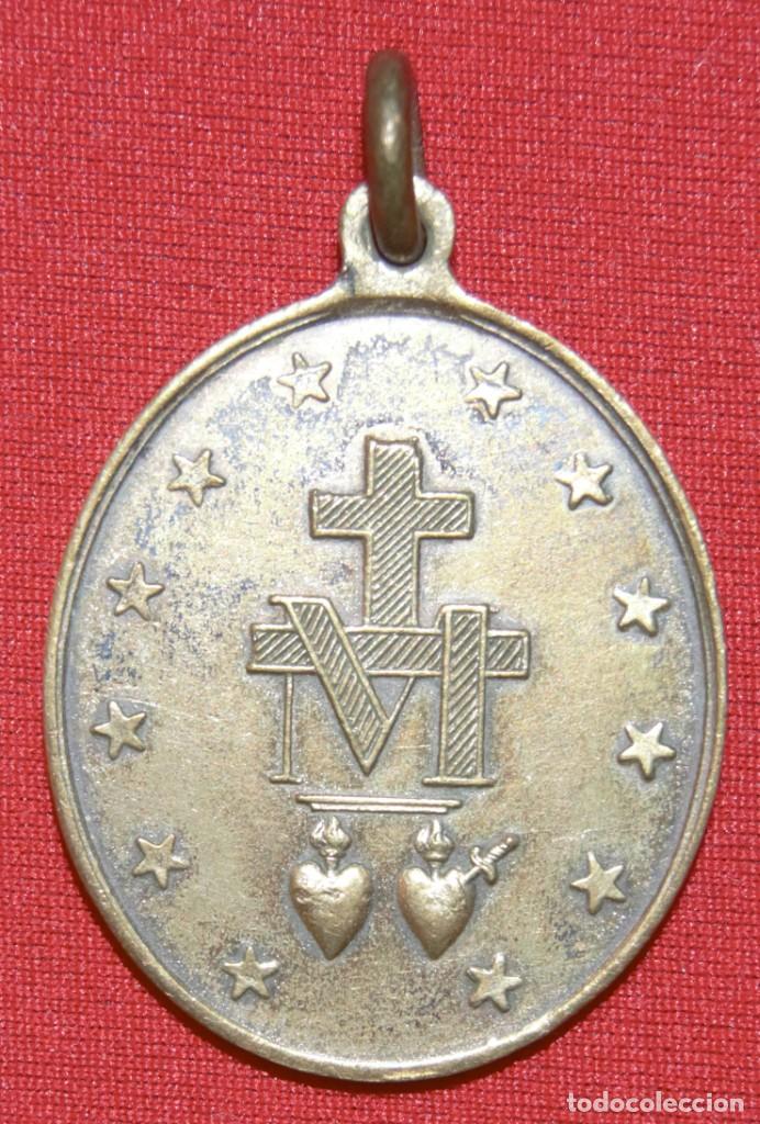 Antig&uuml;edades: Medalla religiosa de la Virgen Mar&iacute;a - Foto 2