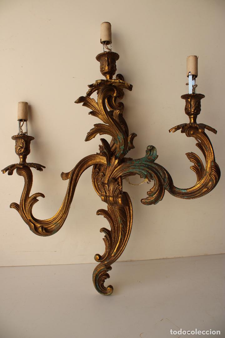 Antig&uuml;edades: aplique de bronce - Foto 1