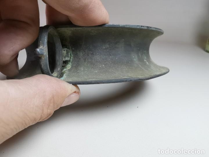 Antig&uuml;edades: Salvamanteles de bronce siglo XIX - Foto 12