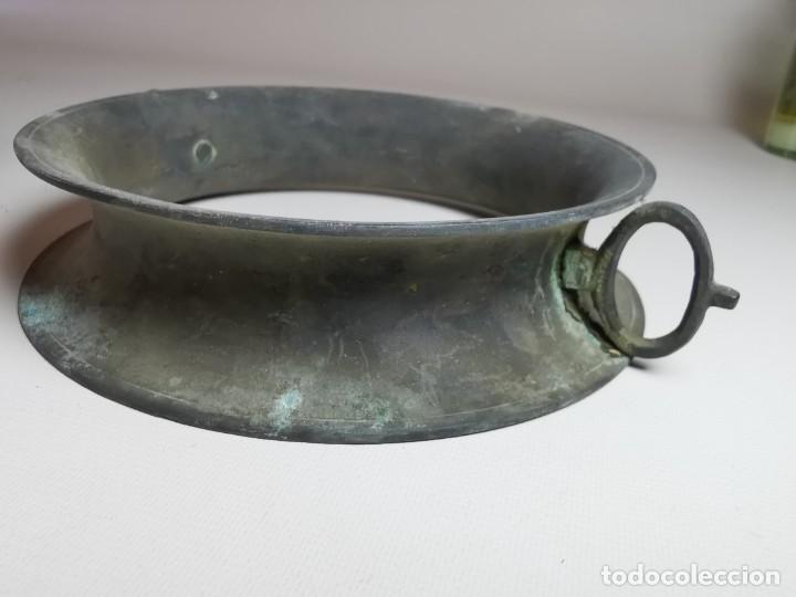 Antig&uuml;edades: Salvamanteles de bronce siglo XIX - Foto 14