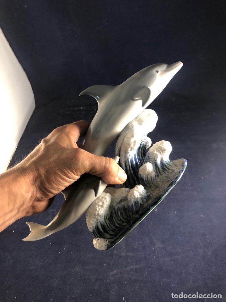 Antig&uuml;edades: Figura Lladr&oacute; Delfines - Foto 4