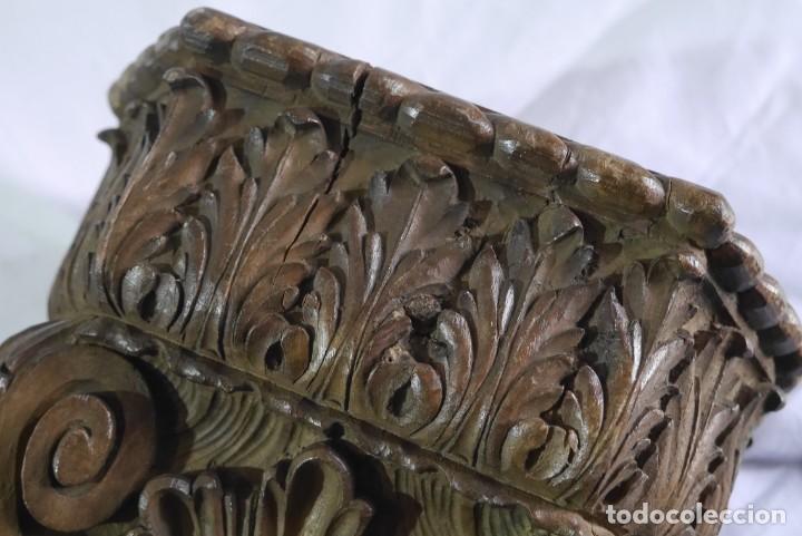 Antigüedades: Pareja de ménsulas talladas en madera - Foto 23 - 295583858