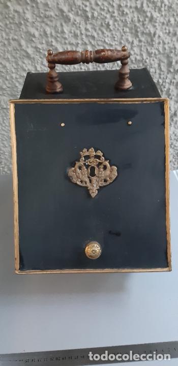 Antiquit&auml;ten: CENICERO , PORTACENIZAS PARA CHIMENEA, RECOGEDOR DE CENIZAS PARA CHIMENEA.