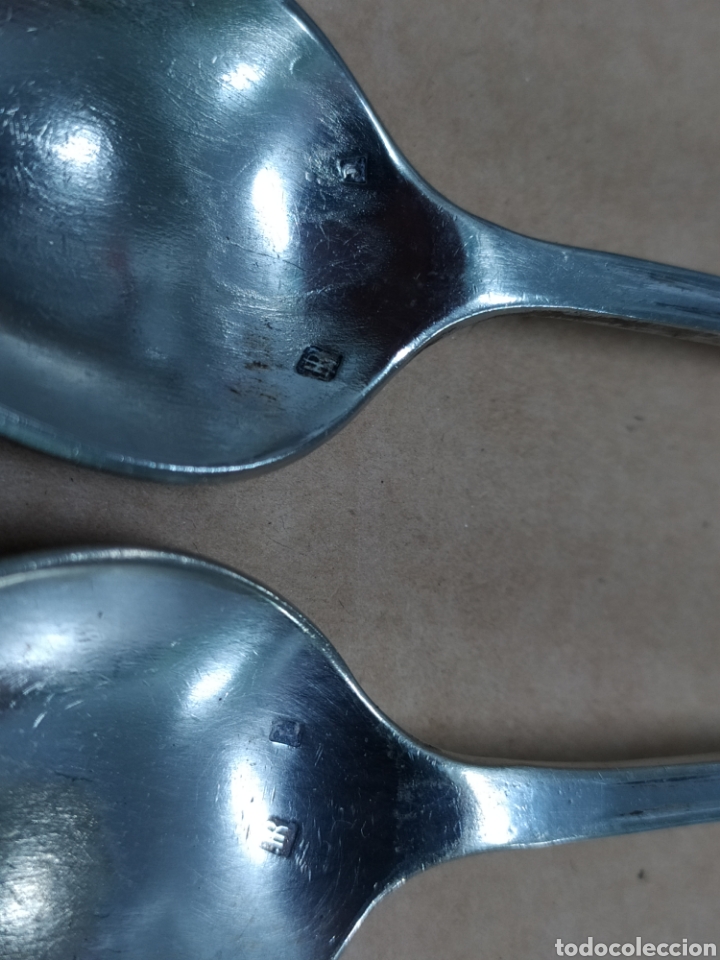Antig&uuml;edades: 2 cucharillas de postre de metal plateado - Foto 4
