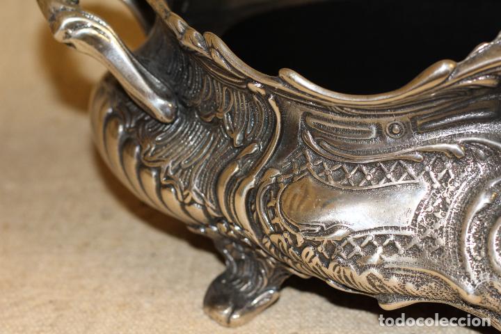 Antig&uuml;edades: centro de mesa de metal plateado - Foto 3