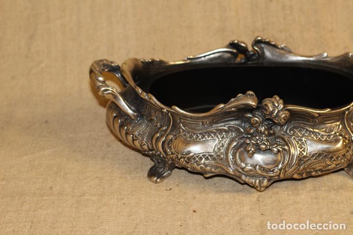 Antig&uuml;edades: centro de mesa de metal plateado - Foto 7