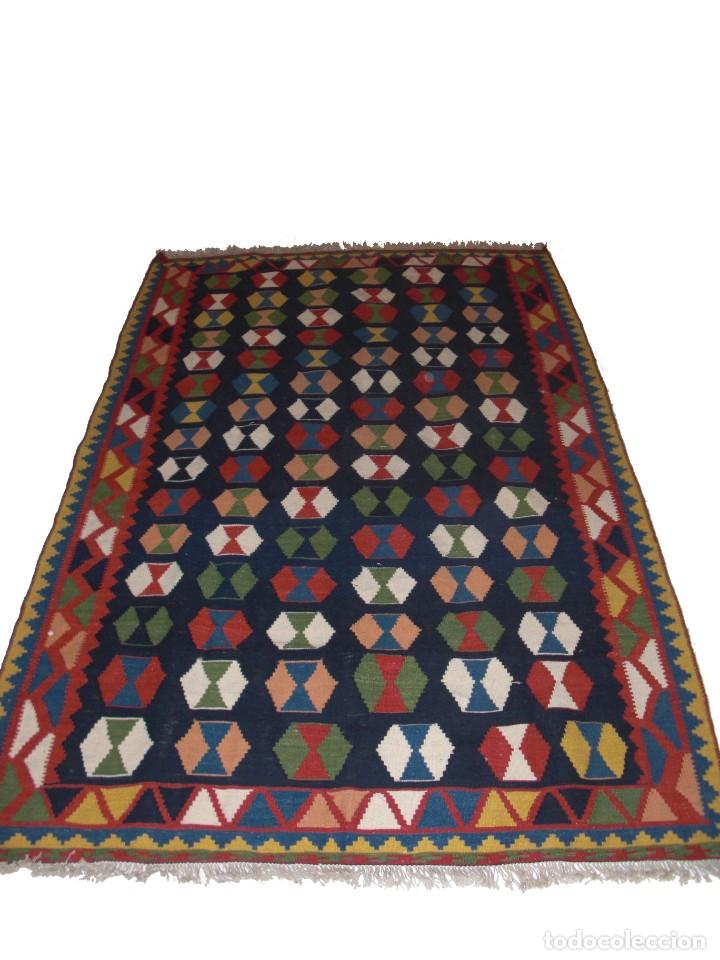 Antig&uuml;edades: Kilim persa K003-040 - Foto 1