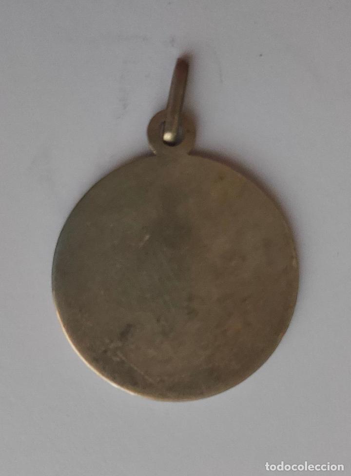 Antig&uuml;edades: Antigua medalla de plata de la Inmaculada Concepci&oacute;n. 2,4 cms. - Foto 2