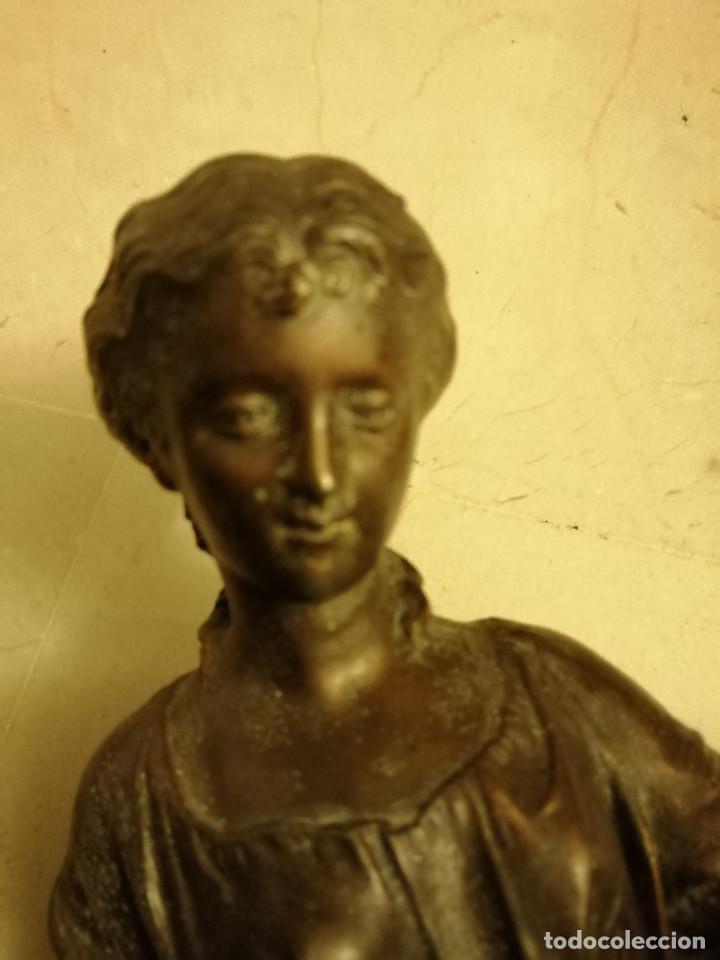 Antig&uuml;edades: ANTIGUA FIGURA, SEGURAMENTE BRONCE, CON BASE DE MADERA - Foto 9