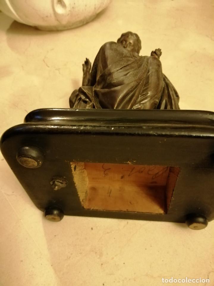 Antig&uuml;edades: ANTIGUA FIGURA, SEGURAMENTE BRONCE, CON BASE DE MADERA - Foto 10