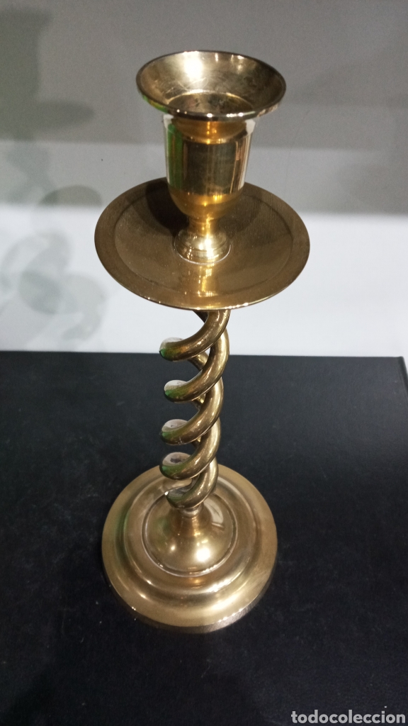Antig&uuml;edades: ANTIGUO CANDELABRO DE BRONCE. 31CM. - Foto 2