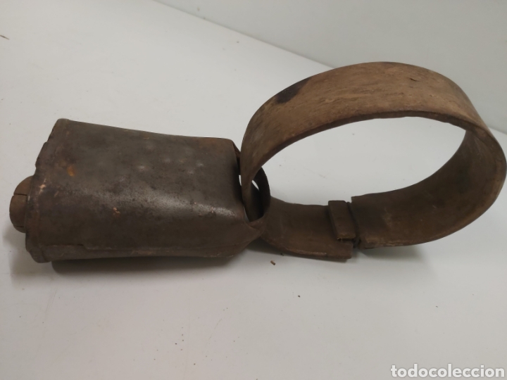 Antig&uuml;edades: Antiguo cencerro collar madera - Foto 3