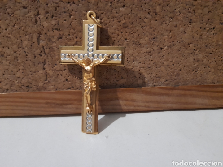 Antig&uuml;edades: Crucifijo de colgante - Foto 1
