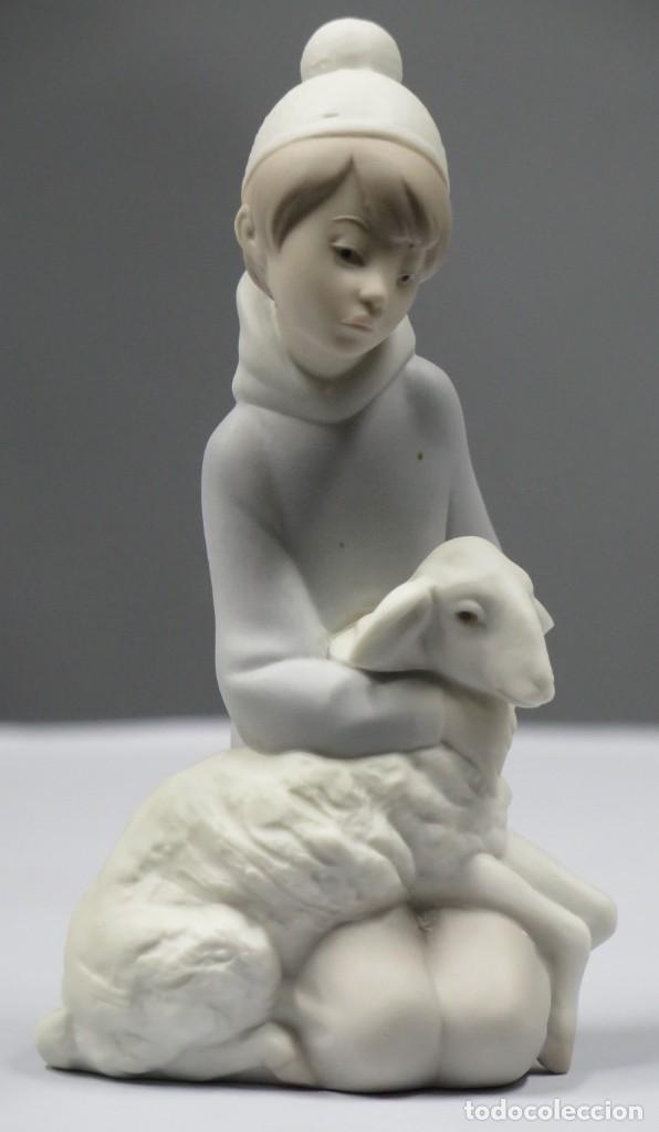 Antig&uuml;edades: NI&Ntilde;A CON OVEJA. LLADRO - Foto 1