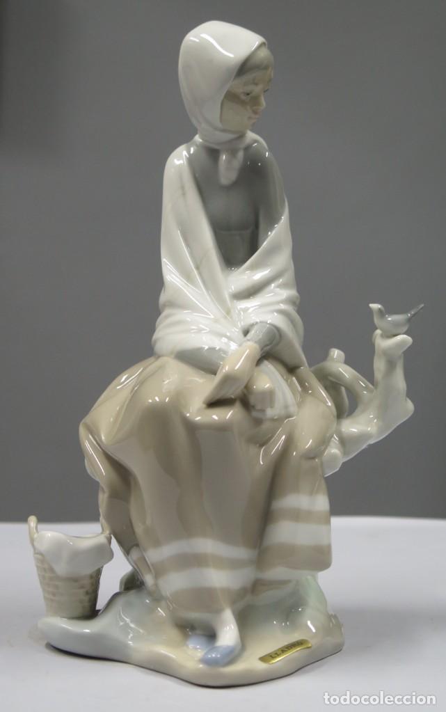 Antig&uuml;edades: NI&Ntilde;A CON PAJAROS. LLADRO - Foto 1