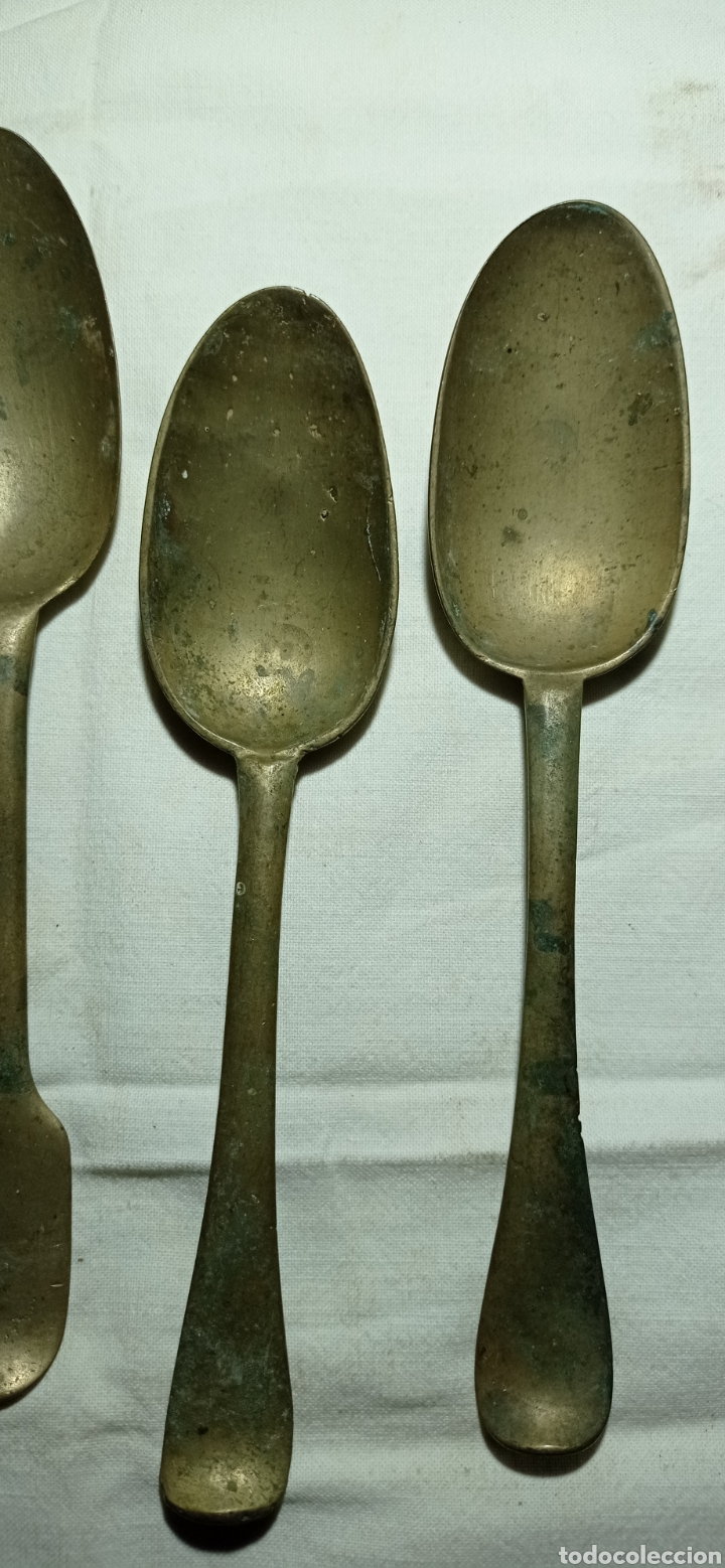 Antig&uuml;edades: 4 Antiguas cucharas de bronce. - Foto 3