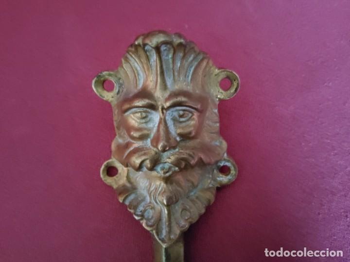 Antig&uuml;edades: 3 PERCHAS ANTIGUAS DE LAT&Oacute;N - Foto 10
