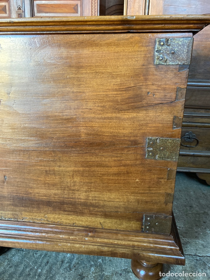 Antig&uuml;edades: Arca antigua nogal g&oacute;tica - Foto 5