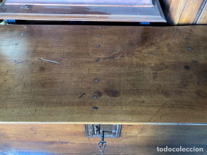 Antig&uuml;edades: Arca antigua nogal g&oacute;tica - Foto 7