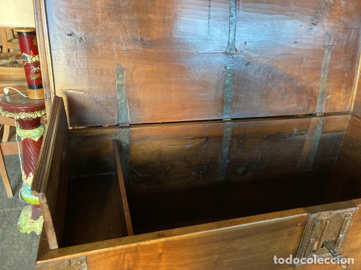 Antig&uuml;edades: Arca antigua nogal g&oacute;tica - Foto 10