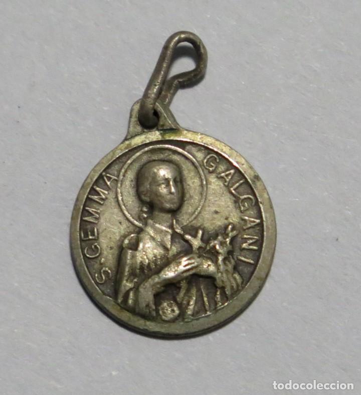 Antig&uuml;edades: MEDALLA. SANTA GEMA. PLATA - Foto 1