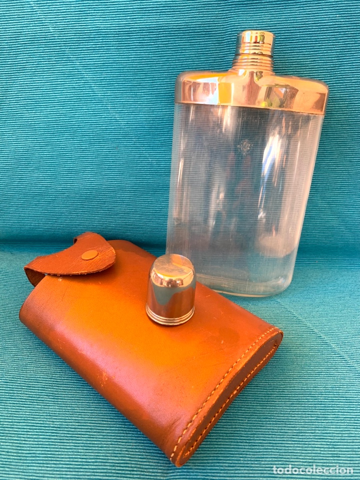 Antig&uuml;edades: ANTIGUA PETACA CON FUNDA DE PIEL - Foto 3