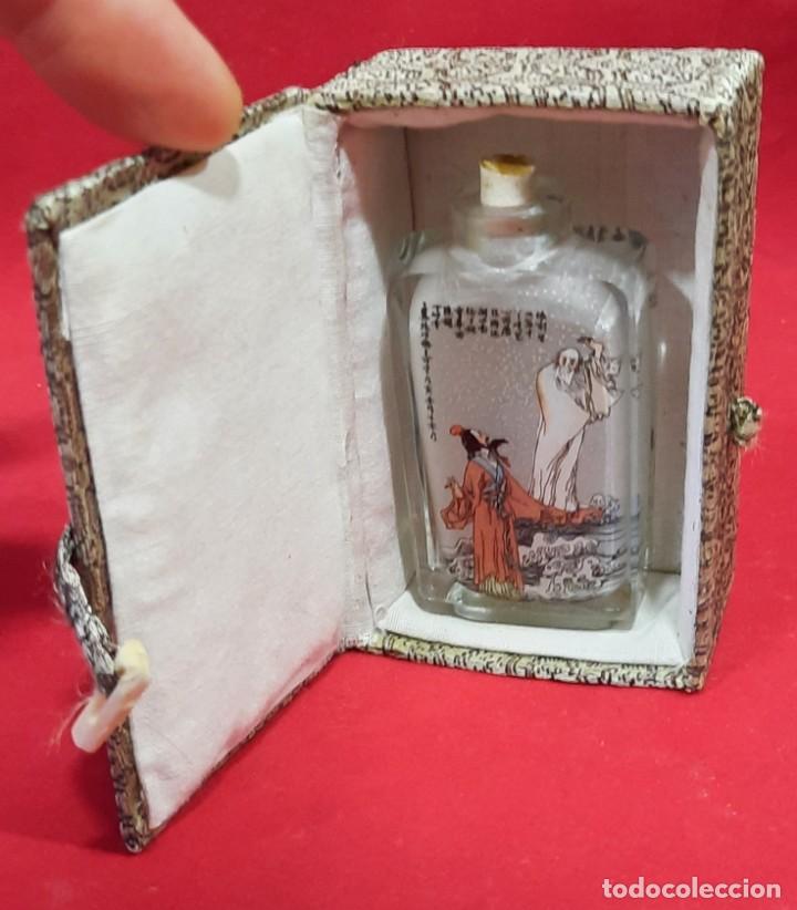 Antig&uuml;edades: PEQUE&Ntilde;A BOTELLA CHINA PARA RAPE - Foto 6