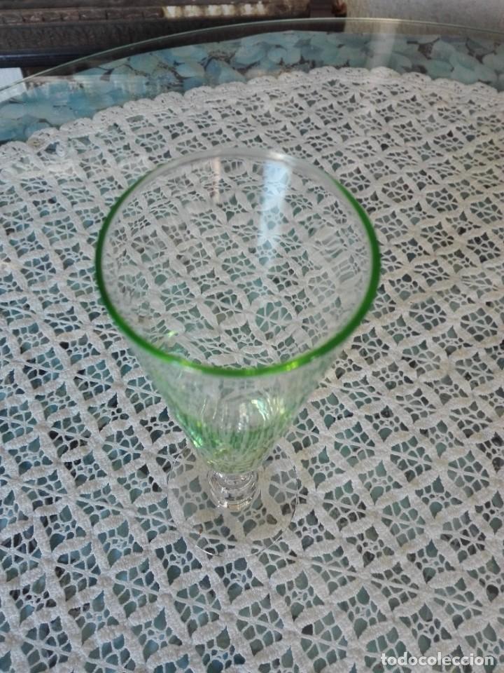 Antig&uuml;edades: Copa de cristal en dos tonos - Foto 3