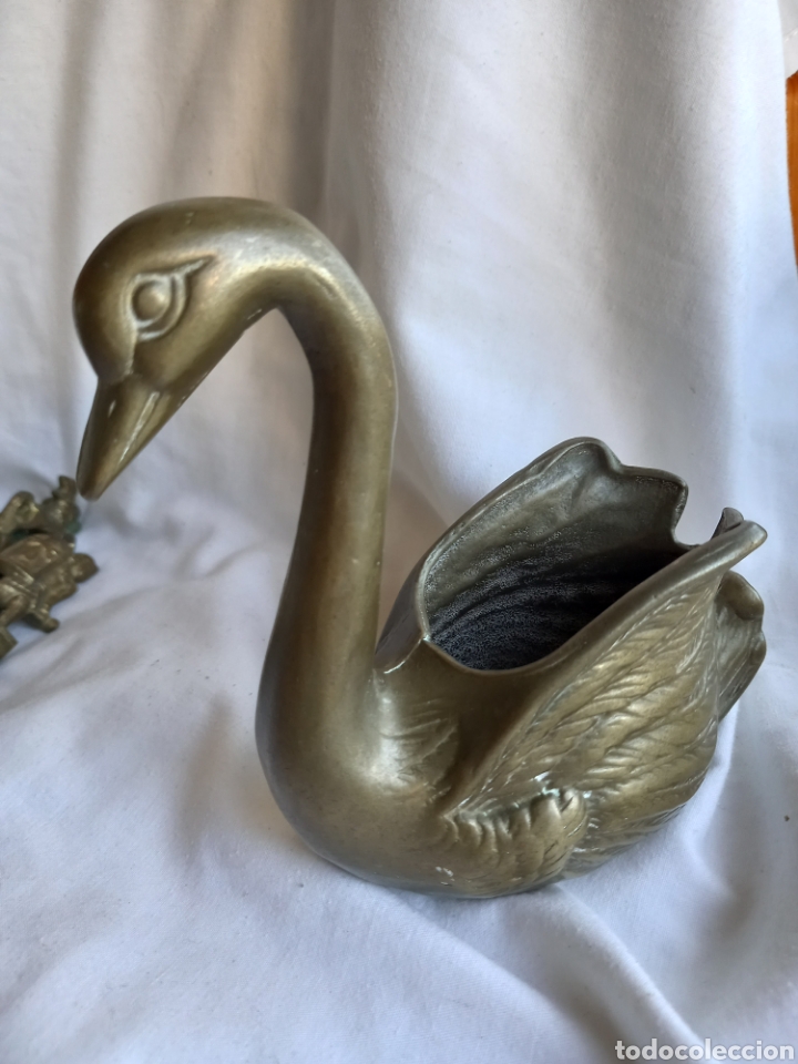 Antig&uuml;edades: BONITO CISNE EN BRONCE - Foto 1