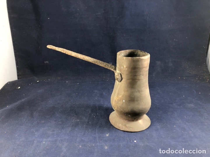Antig&uuml;edades: Chocolatera antigua - Foto 1