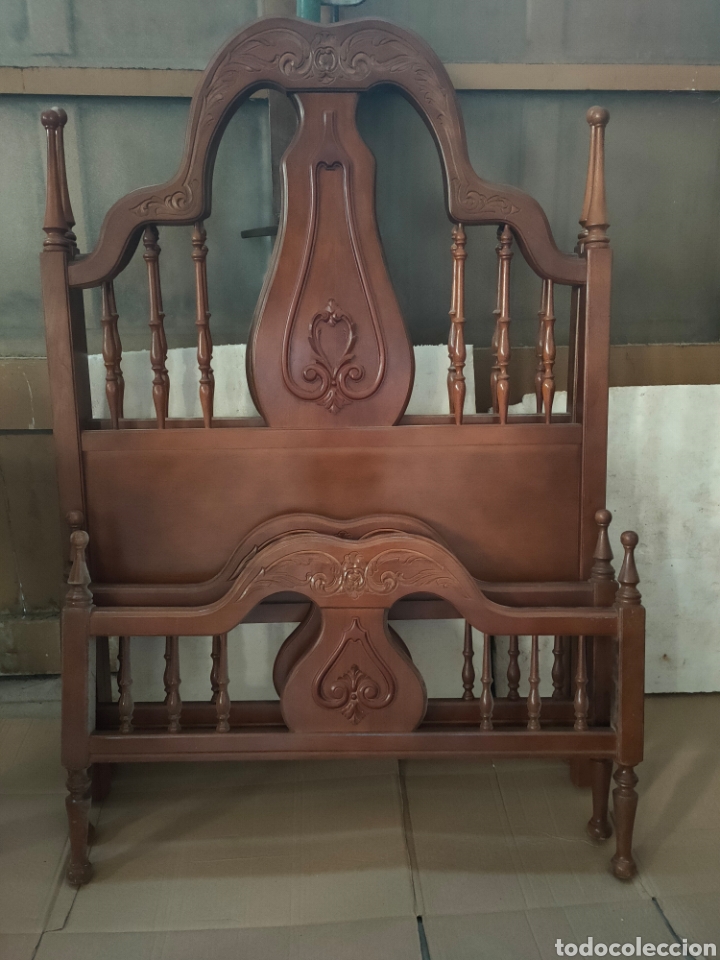 Antig&uuml;edades: Cama estilo alfonsino - Foto 1