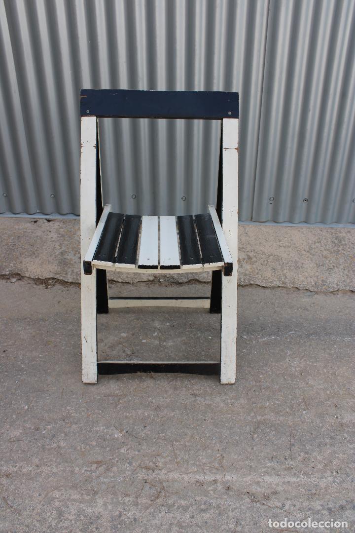 Antig&uuml;edades: silla de madera plegable - Foto 5