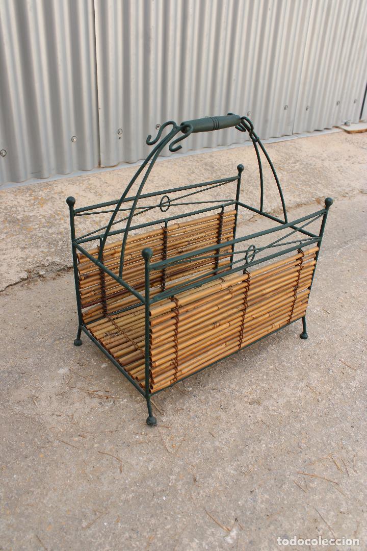 Antig&uuml;edades: mueble revistero - Foto 2