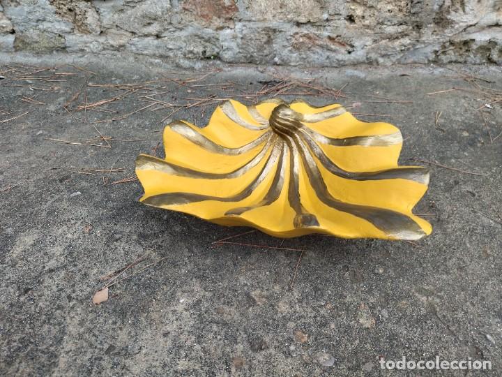 Antig&uuml;edades: Frutero talla madera pintado - Foto 7
