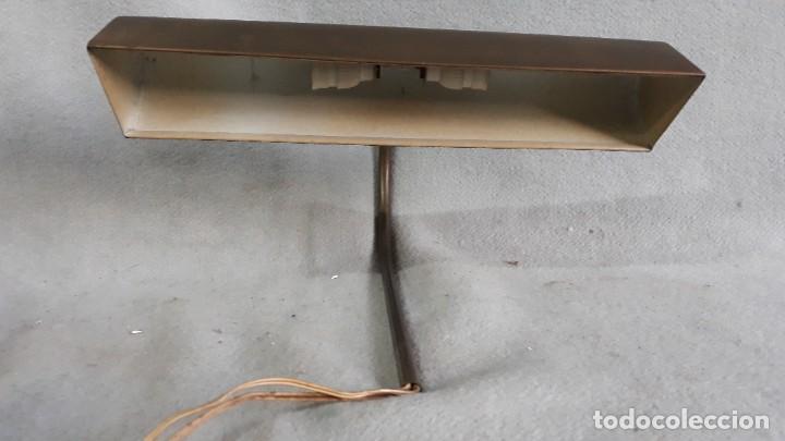 Antig&uuml;edades: Aplique o lampara de laton,30 cm ancho. - Foto 4