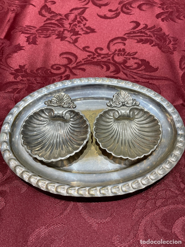 Antig&uuml;edades: Juego de bandeja y conchas plateadas - Foto 1