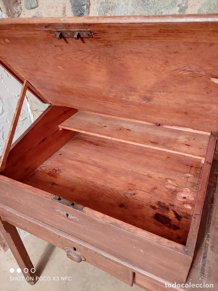 Antig&uuml;edades: Mesa escriban&iacute;a - Foto 3