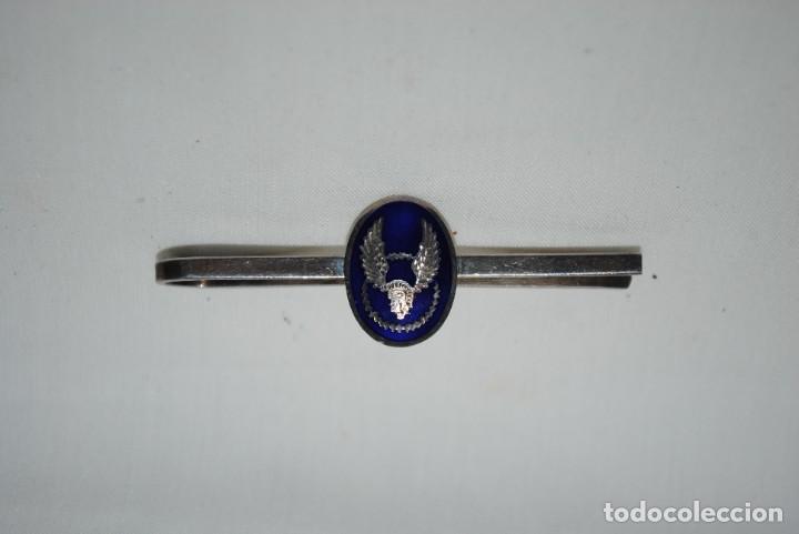 Antig&uuml;edades: PISACORBATAS DE PLATA Y ESMALTE . - Foto 1