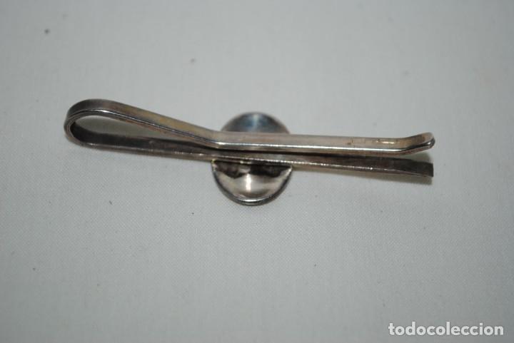 Antig&uuml;edades: PISACORBATAS DE PLATA Y ESMALTE . - Foto 2