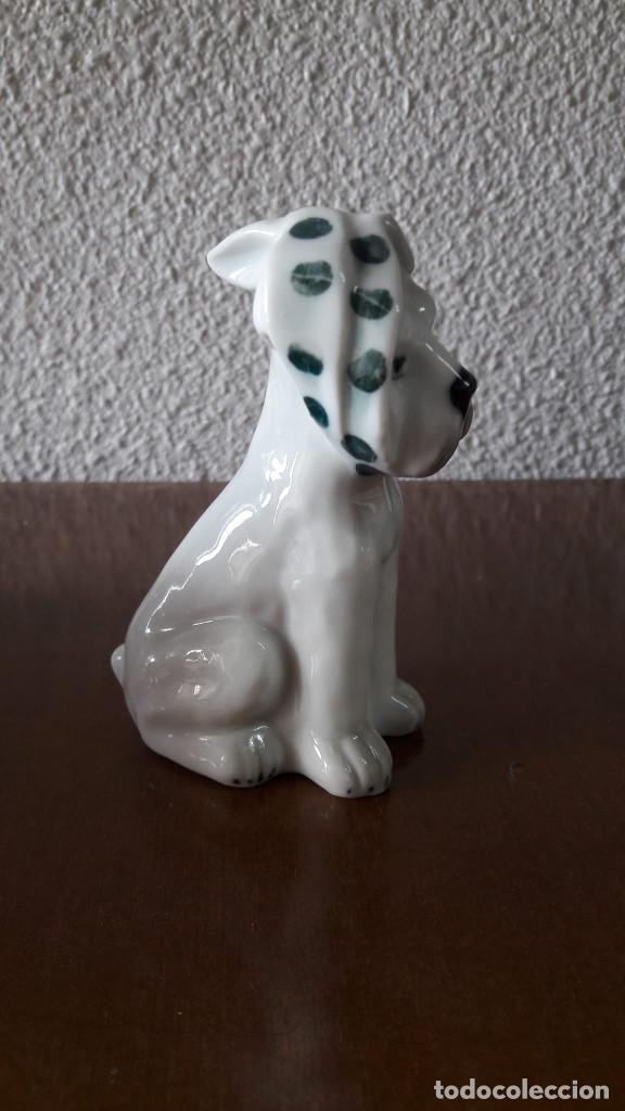 Antig&uuml;edades: Perrito de porcelana - Foto 2