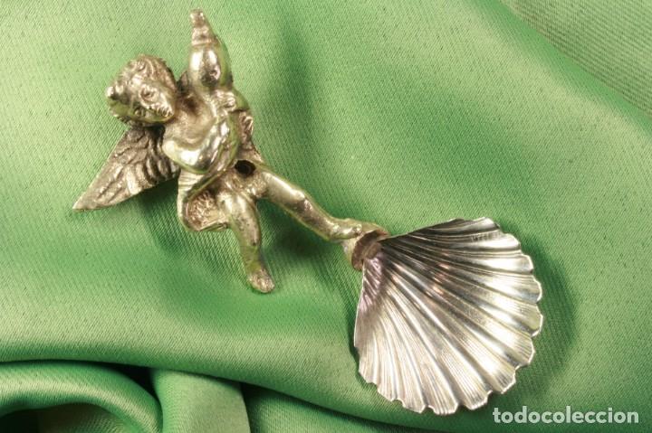 Antiques: Cuchara concha con &aacute;ngel. Italia. Shell spoon with angel. Italy.
