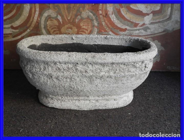 Antig&uuml;edades: JARDINERA O MACETERO DE TERRACOTA - Foto 1
